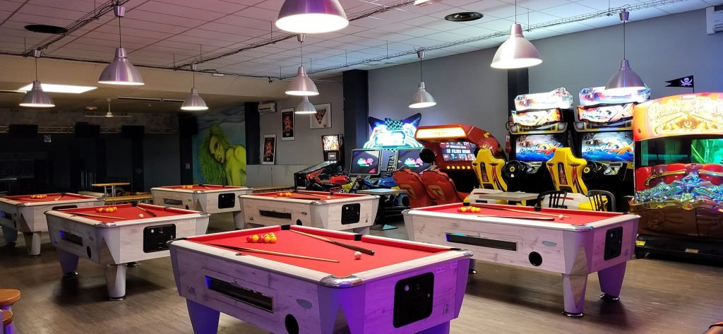 Le Bowling Agen-Boé en soirée